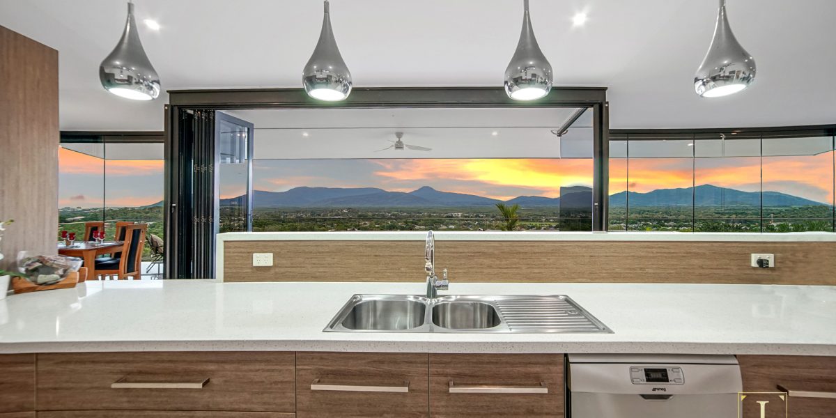 8 Cribwood Close, Mount Sheridan, QLD 4868 AUS