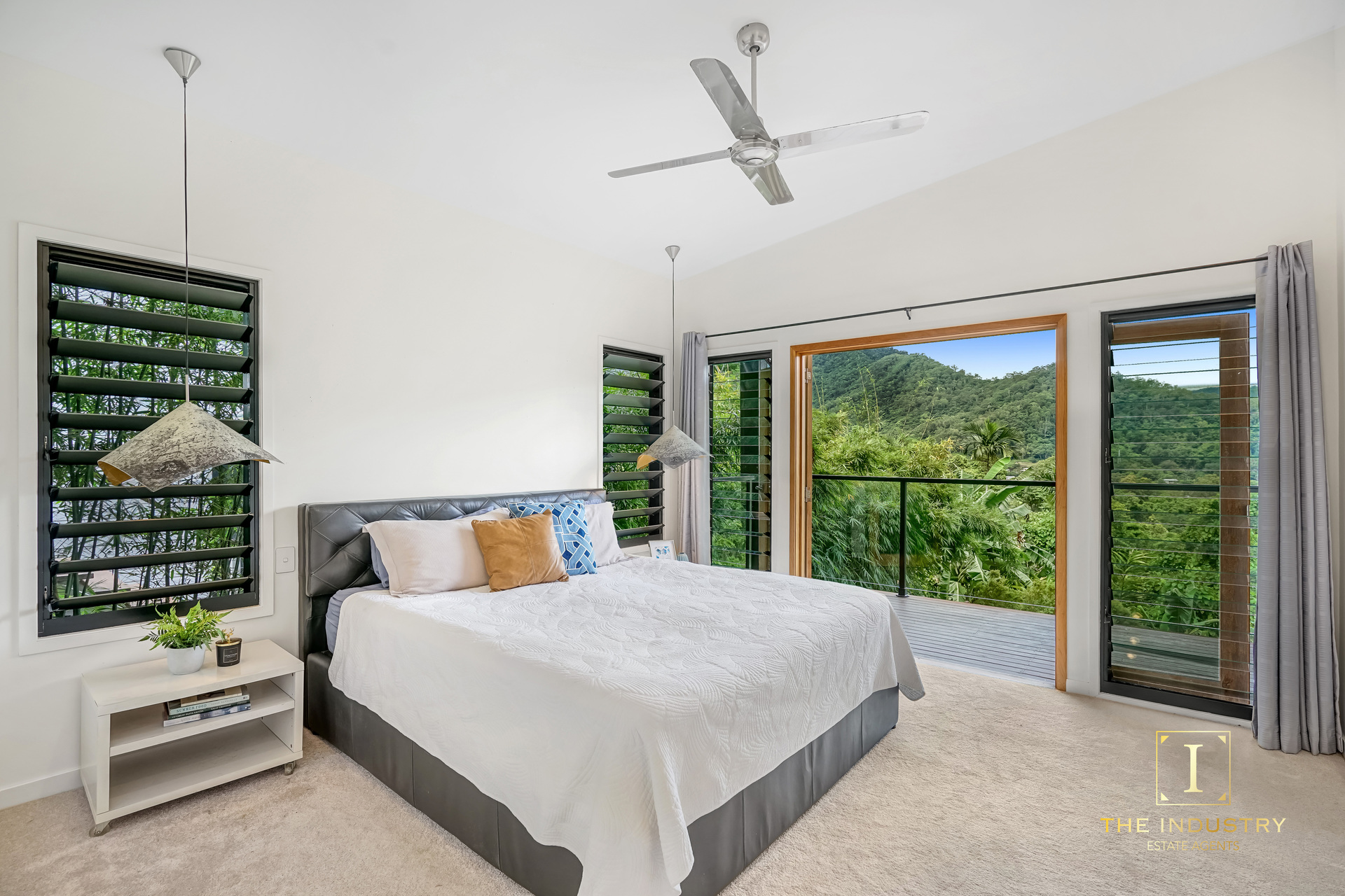 41 The Peak, Brinsmead, QLD 4870 AUS