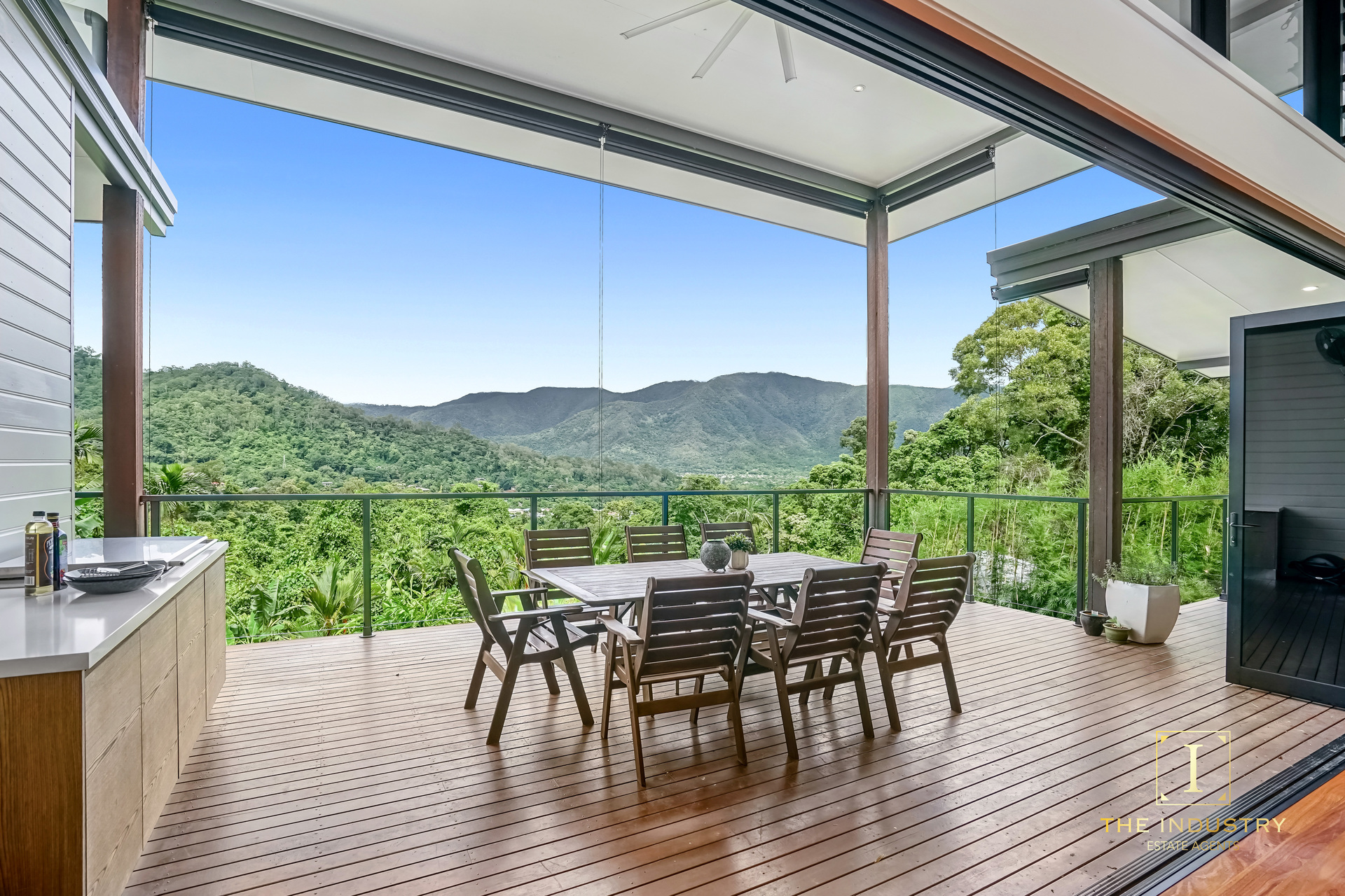 41 The Peak, Brinsmead, QLD 4870 AUS