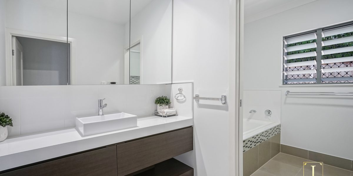 4 Lighthouse Court, Trinity Beach, QLD 4879 AUS