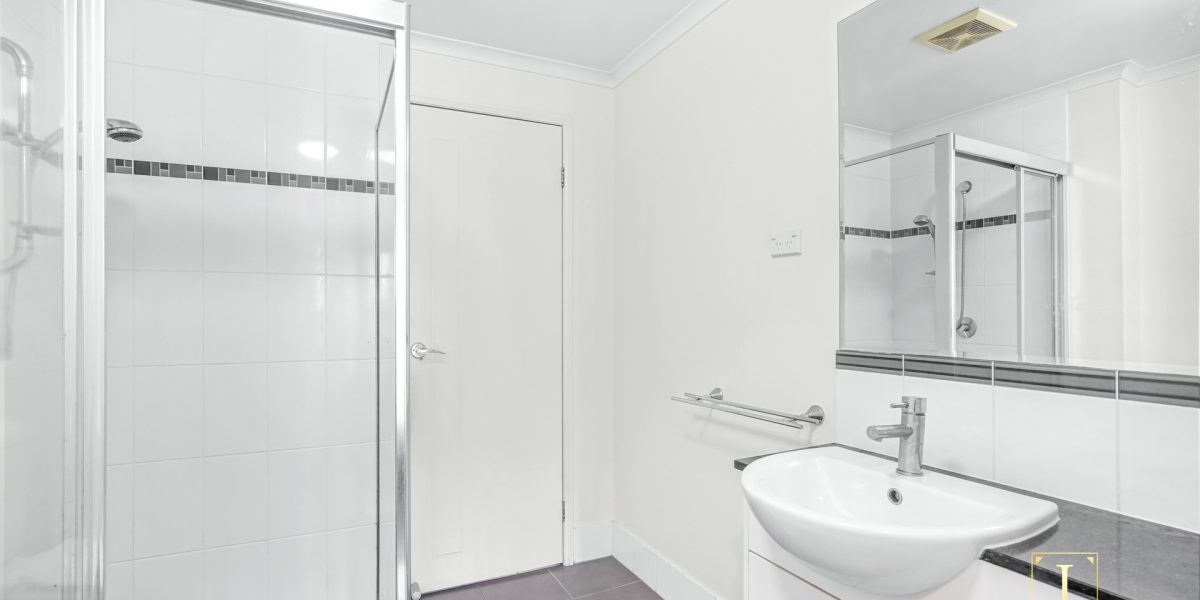 1/172 McLeod Street, Cairns North, QLD 4870 AUS
