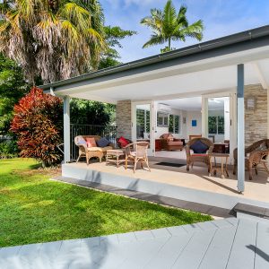 46 Heavey Crescent, Whitfield, QLD 4870 AUS