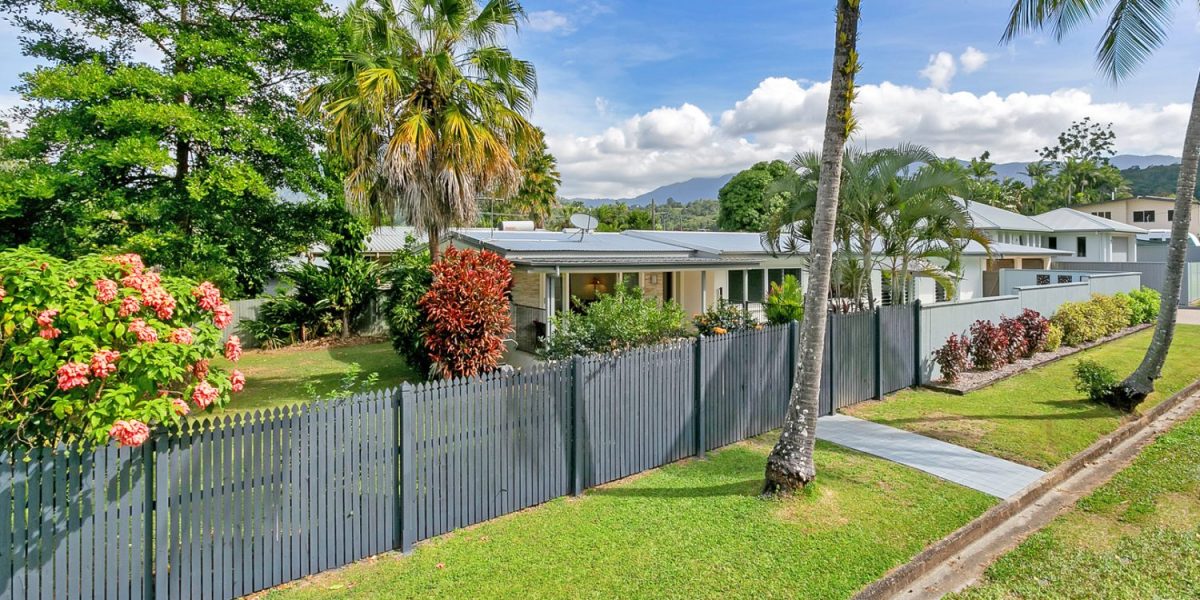 46 Heavey Crescent, Whitfield, QLD 4870 AUS