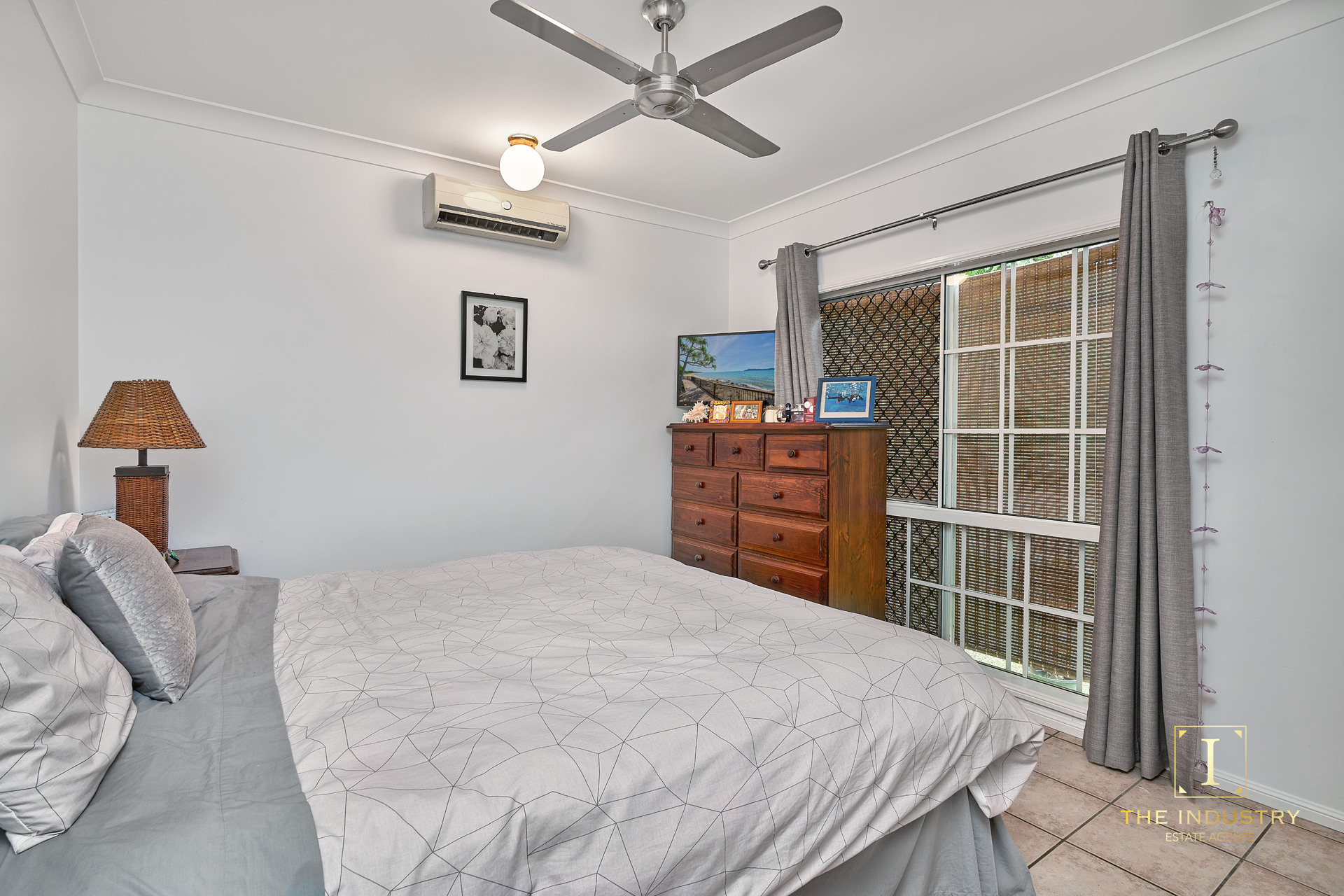 8 Collett Close, Kewarra Beach, QLD 4879 AUS