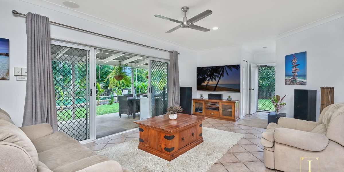 8 Collett Close, Kewarra Beach, QLD 4879 AUS