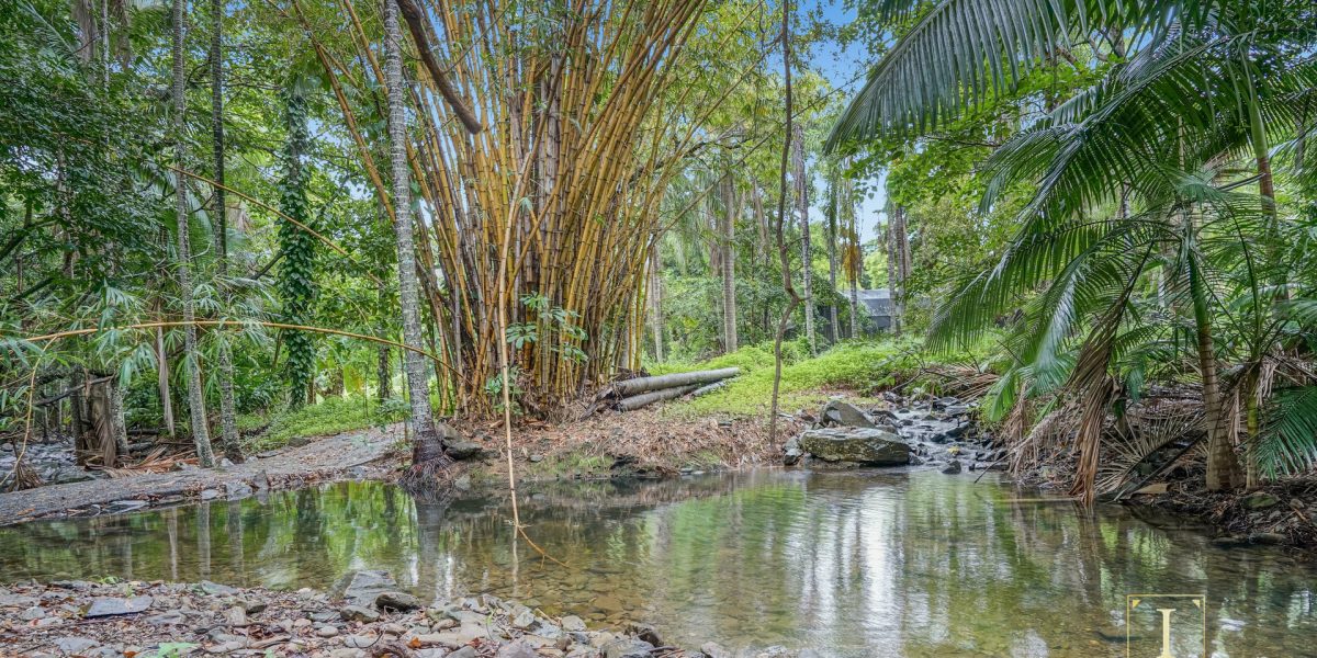20-22 Foley Road, Palm Cove, QLD 4879 AUS