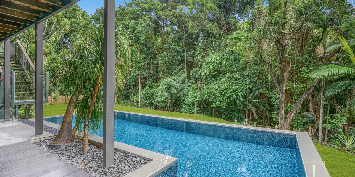 20-22 Foley Road, Palm Cove, QLD 4879 AUS