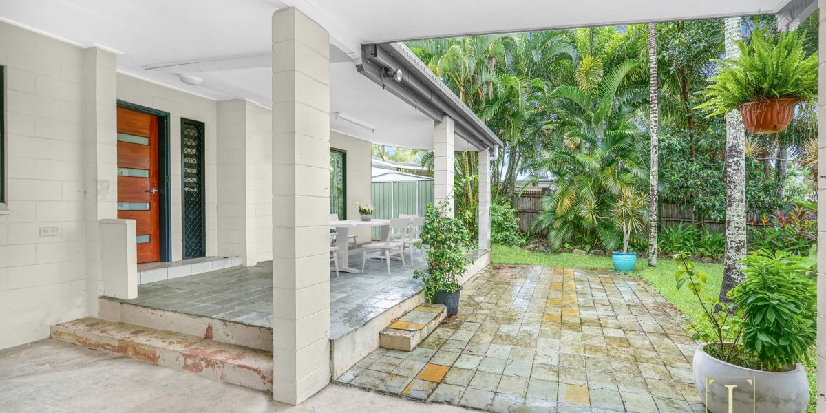 17 Lae Street, Trinity Beach, QLD 4879 AUS