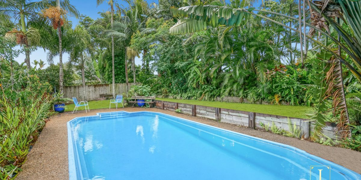 17 Lae Street, Trinity Beach, QLD 4879 AUS