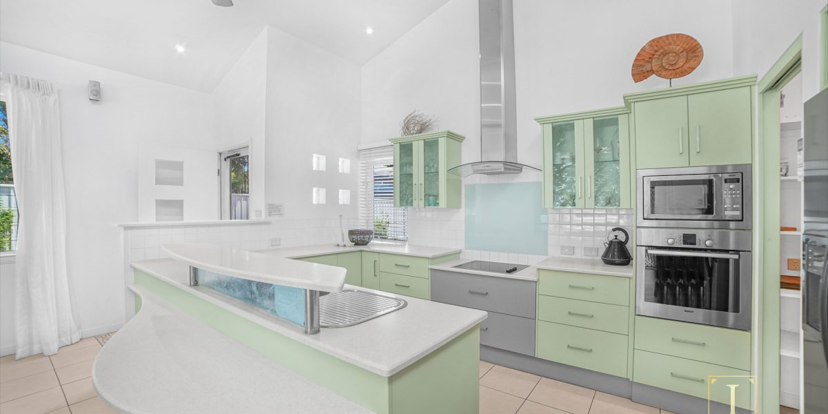 1/3 Upolu Esplanade, Clifton Beach, QLD 4879 AUS