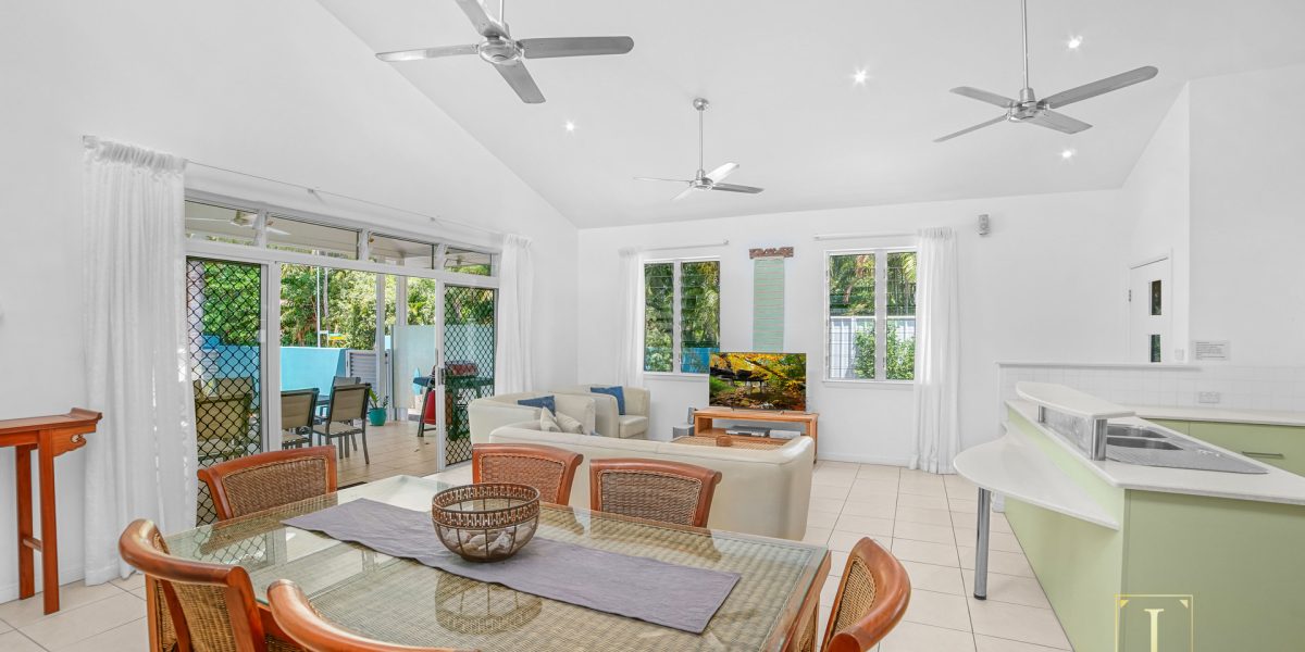 1/3 Upolu Esplanade, Clifton Beach, QLD 4879 AUS