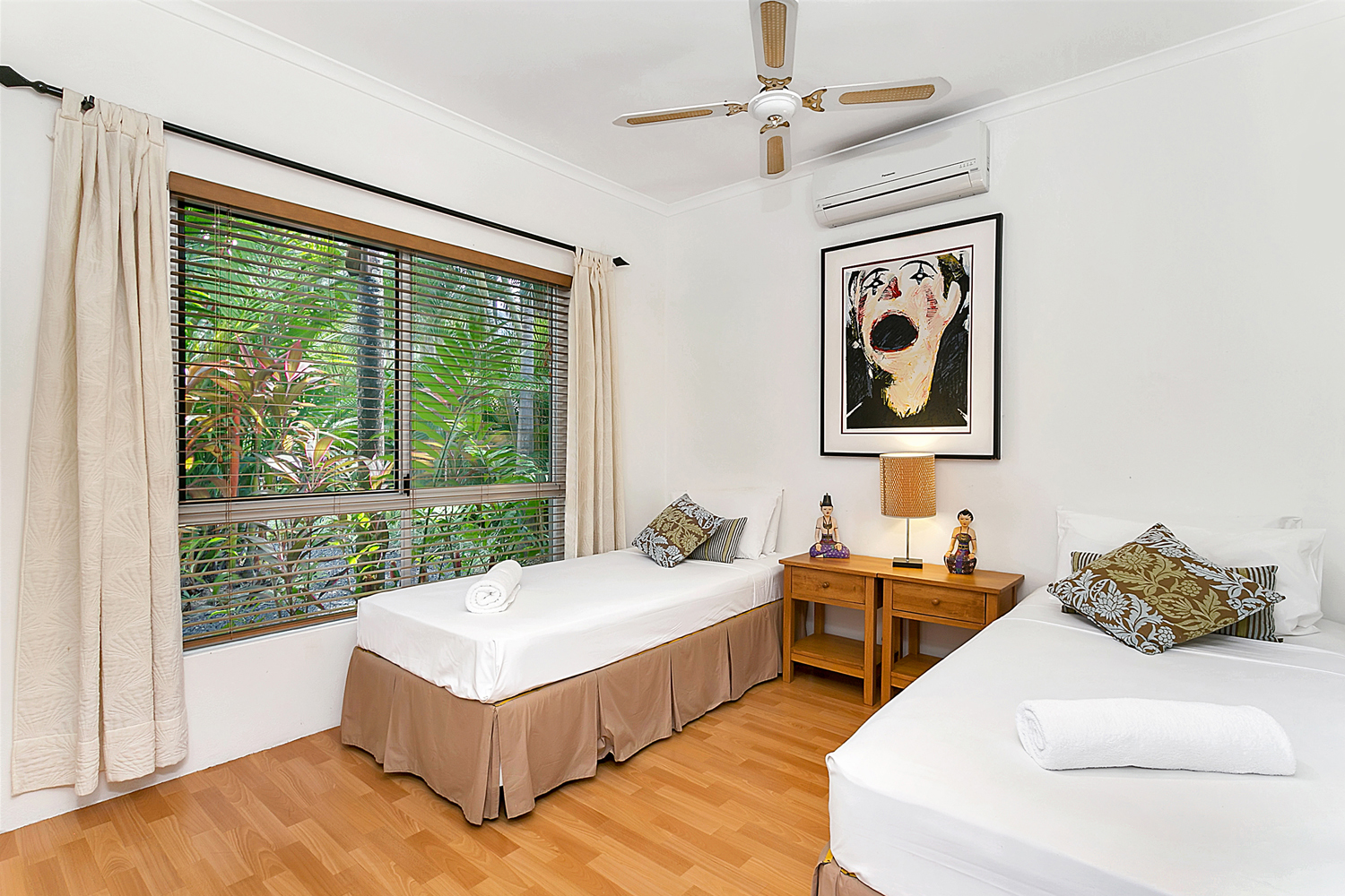 40 Yule Avenue, Clifton Beach, QLD 4879 AUS