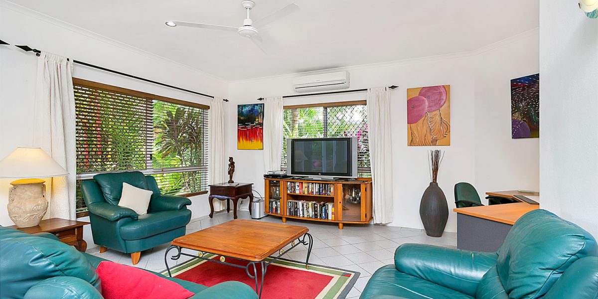 40 Yule Avenue, Clifton Beach, QLD 4879 AUS
