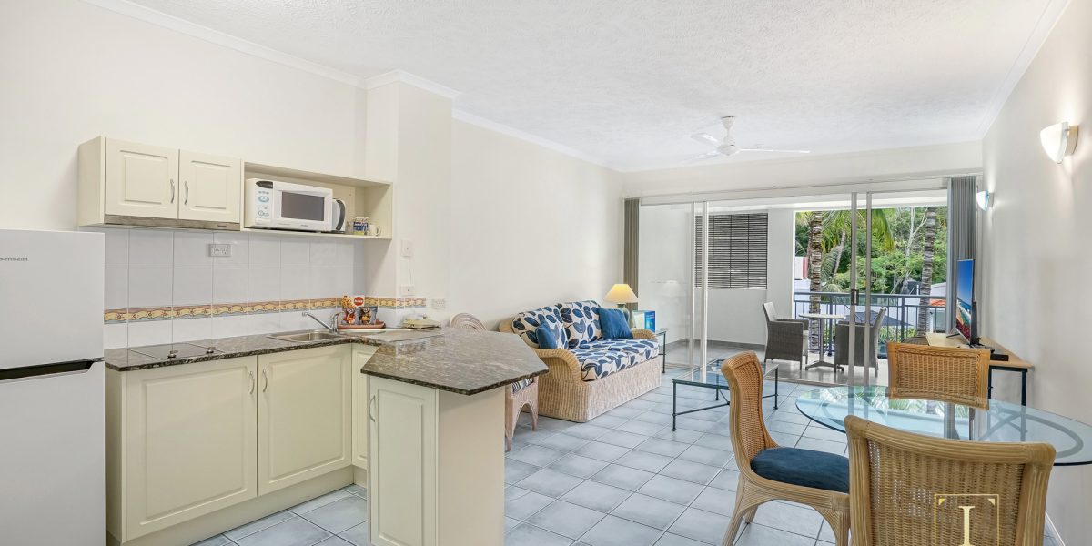 206/139-143 Williams Esplanade, Palm Cove, QLD 4879 AUS