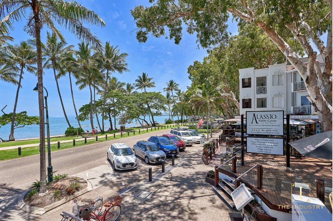 206/139-143 Williams Esplanade, Palm Cove, QLD 4879 AUS