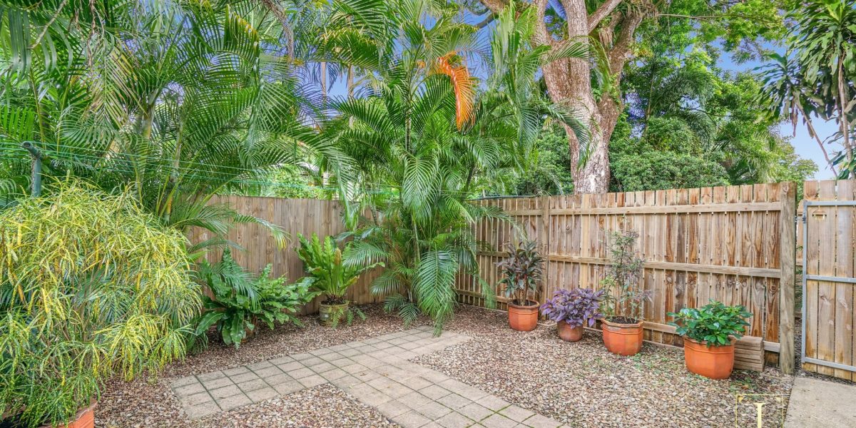 8/199 McLeod Street, Cairns North, QLD 4870 AUS