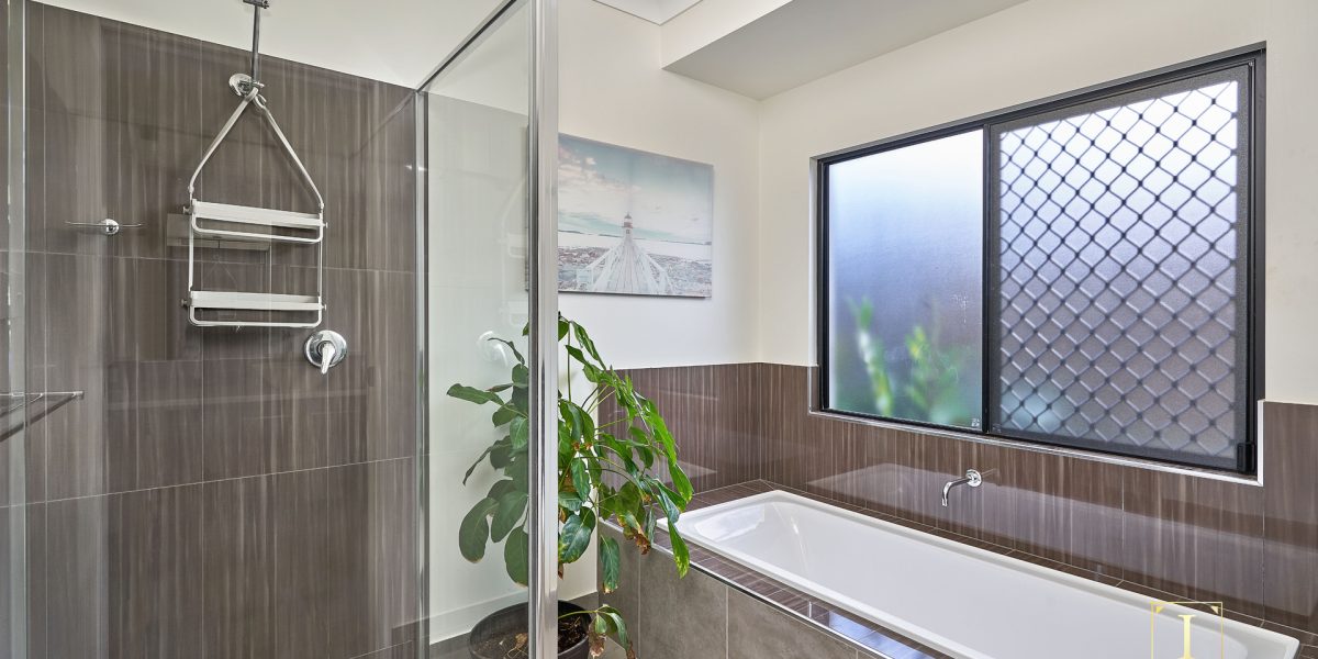 12 Thornborough Circuit, Smithfield, QLD 4878 AUS