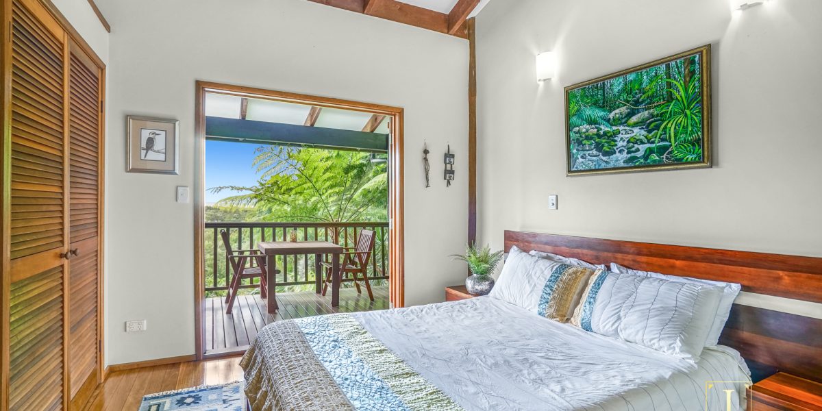 8 Saidor Close, Trinity Beach, QLD 4879 AUS