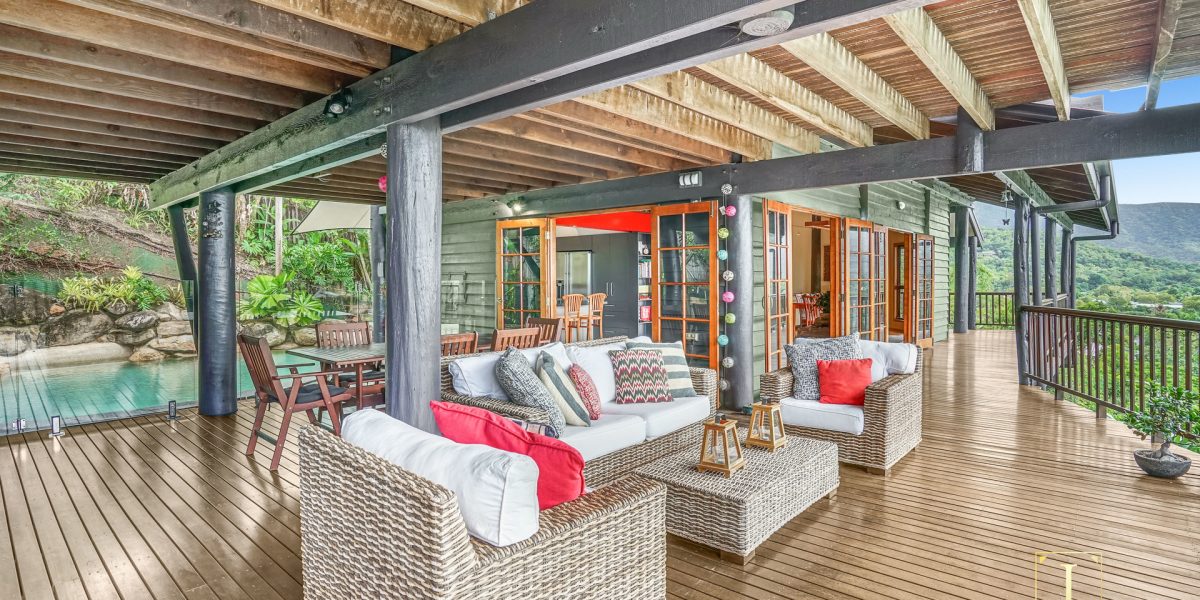 8 Saidor Close, Trinity Beach, QLD 4879 AUS