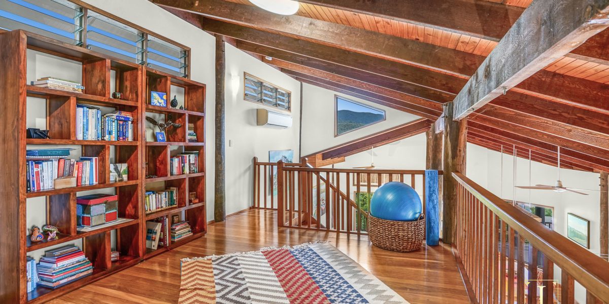 8 Saidor Close, Trinity Beach, QLD 4879 AUS