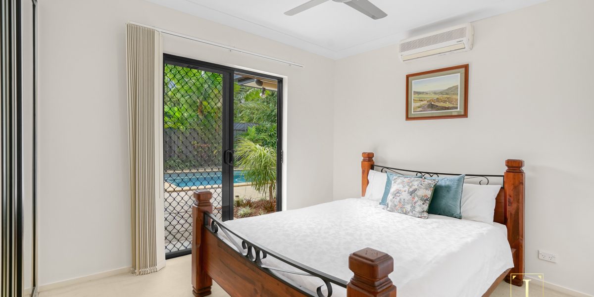 32 Lagoon Drive, Trinity Beach, QLD 4879 AUS