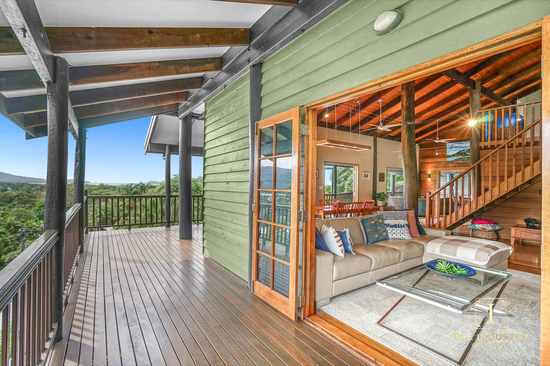 8 Saidor Close, Trinity Beach, QLD 4879 AUS