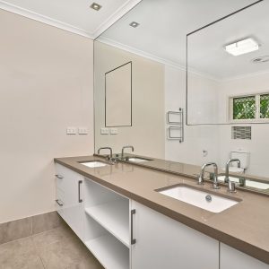 9-11 Joseph Banks Close, Kewarra Beach, QLD 4879 AUS