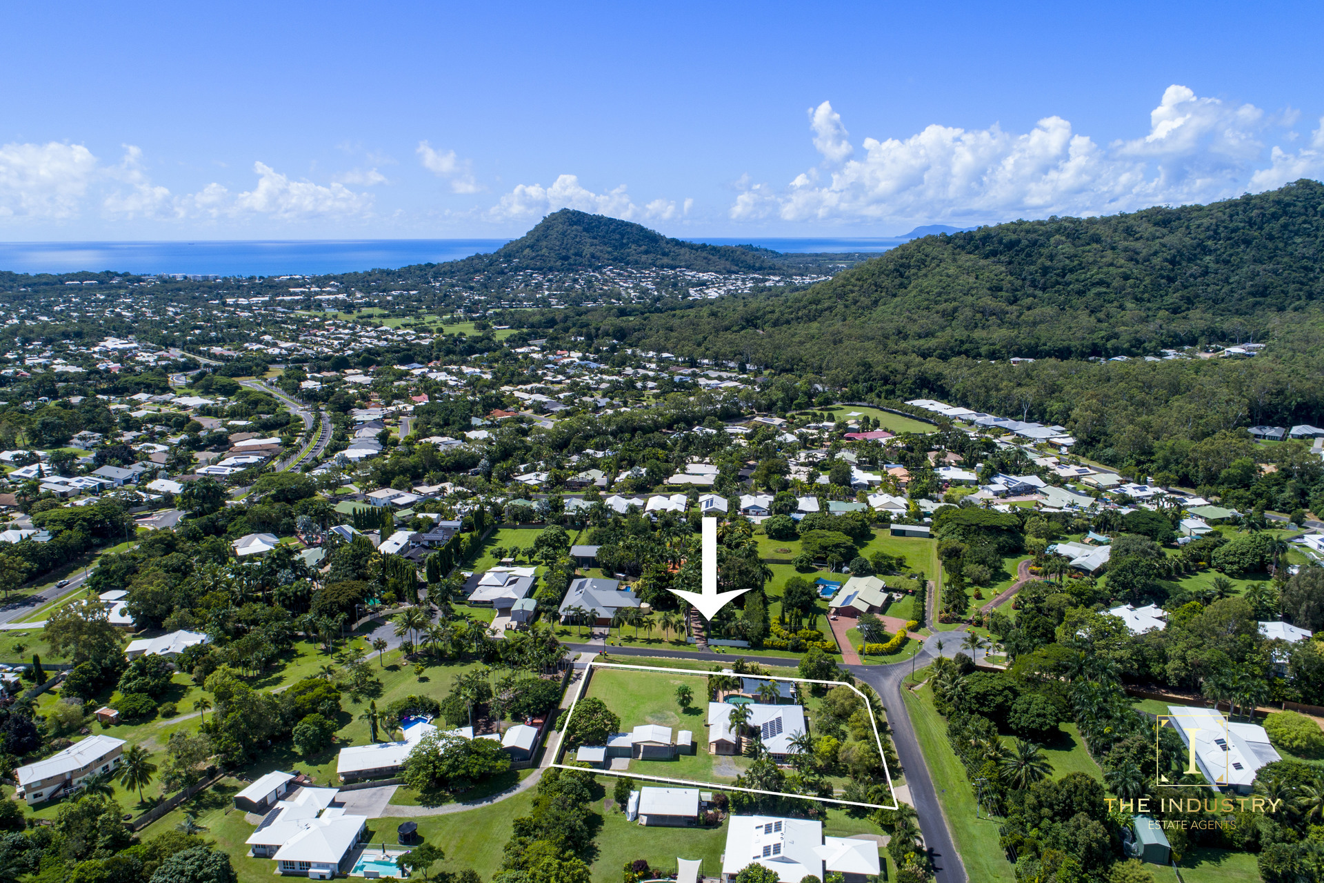 9-11 Joseph Banks Close, Kewarra Beach, QLD 4879 AUS