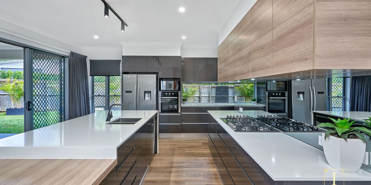 15 Whipbird Drive, Smithfield, QLD 4878 AUS