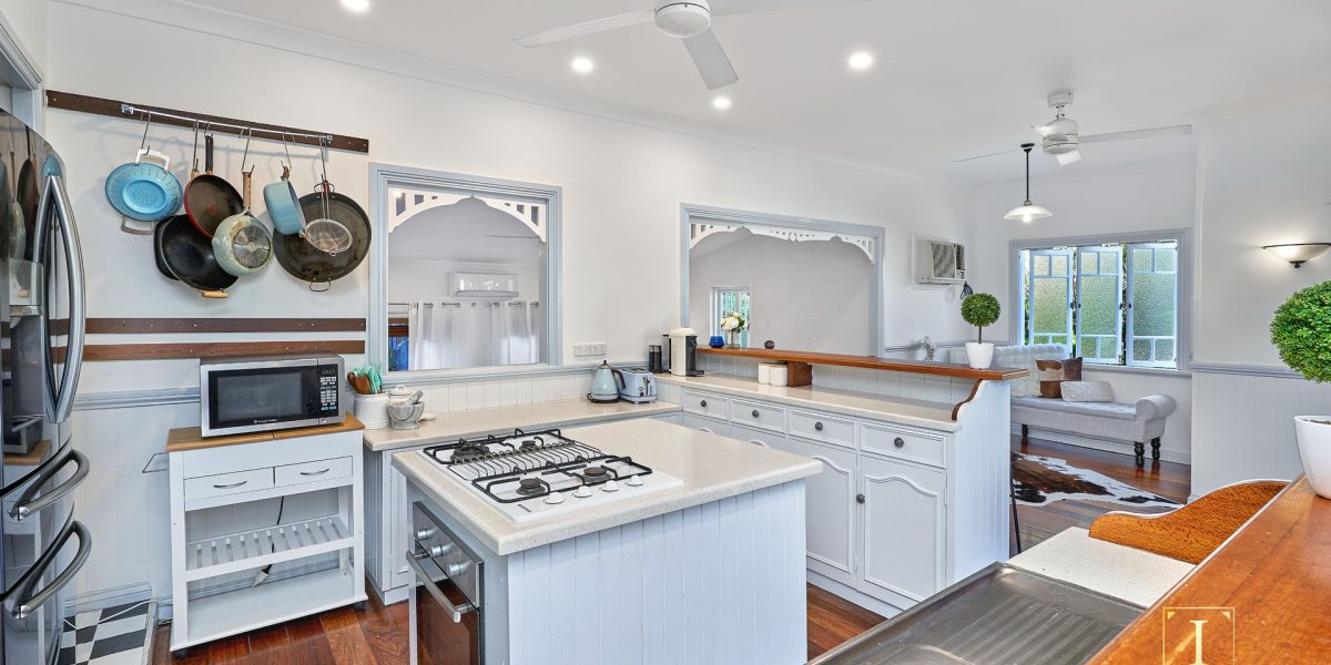 10 Old Smithfield Road, Freshwater, QLD 4870 AUS