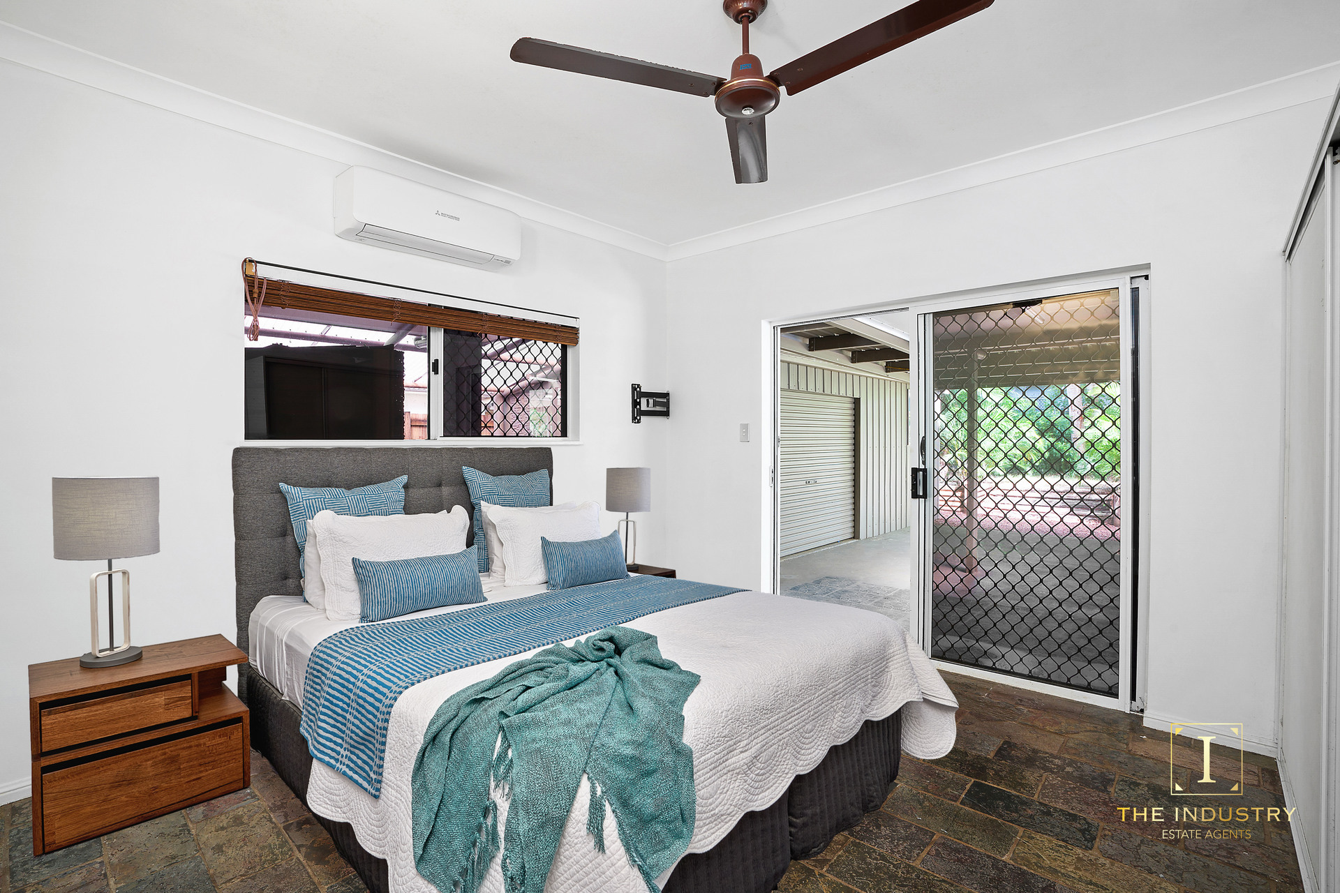 11 Collett Close, Kewarra Beach, QLD 4879 AUS