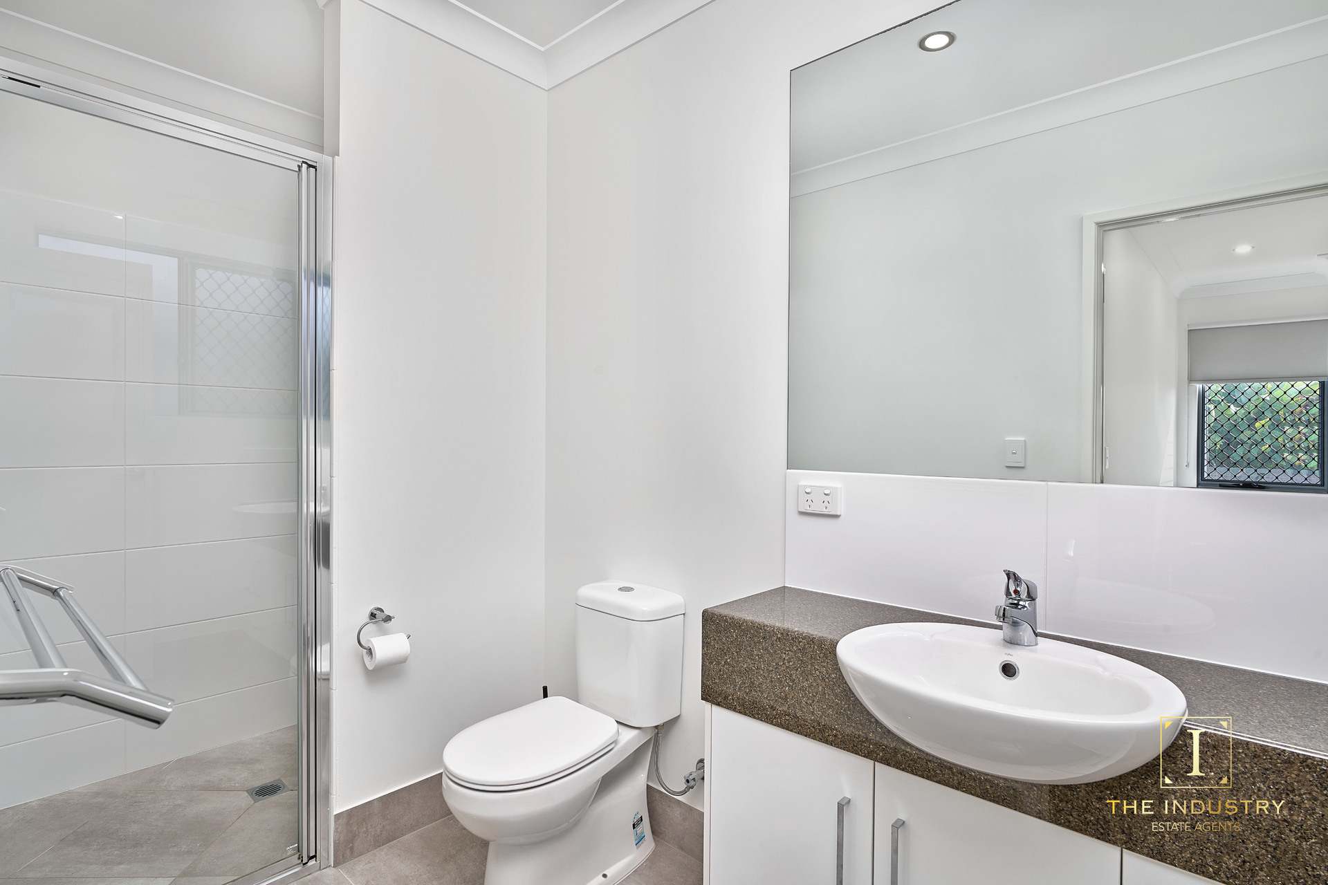 13 Tyson Place, Redlynch, QLD 4870 AUS