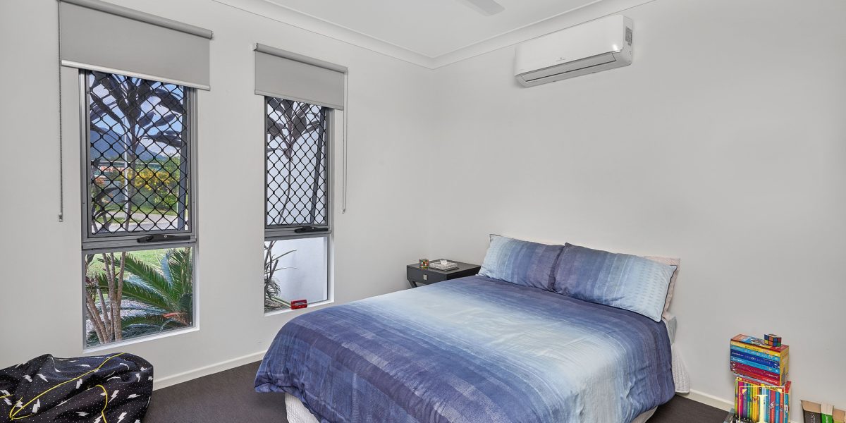 13 Tyson Place, Redlynch, QLD 4870 AUS