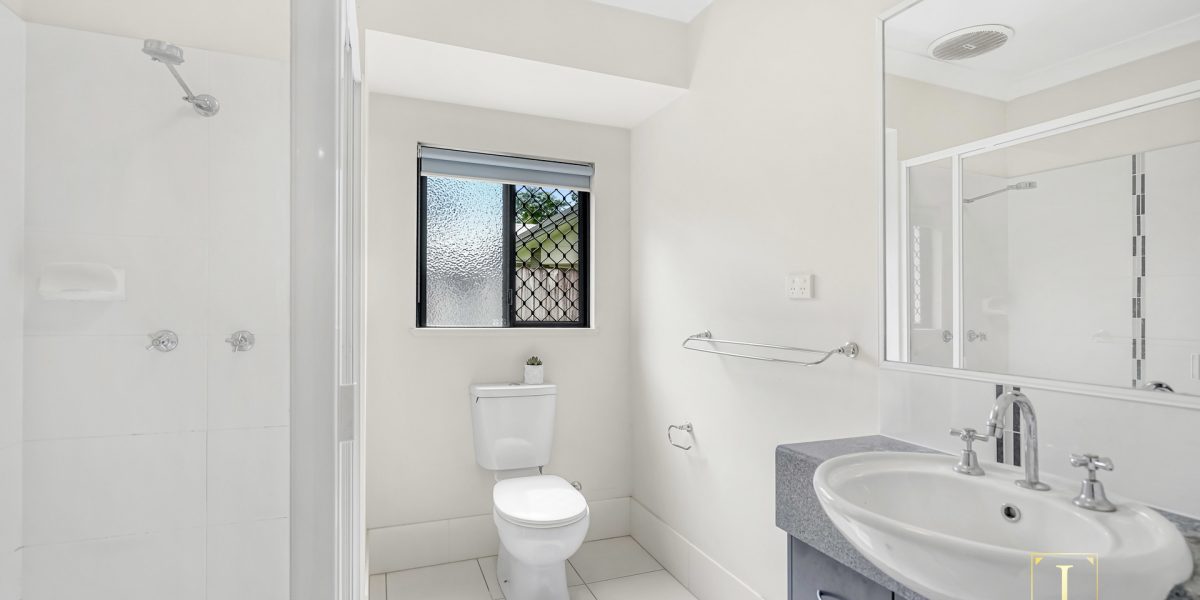 16 Petrie Close, Kewarra Beach, QLD 4879 AUS