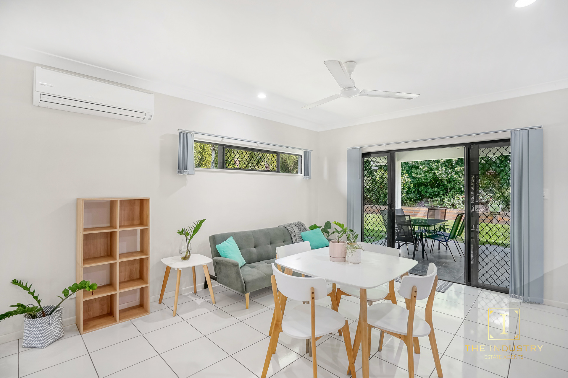 16 Petrie Close, Kewarra Beach, QLD 4879 AUS