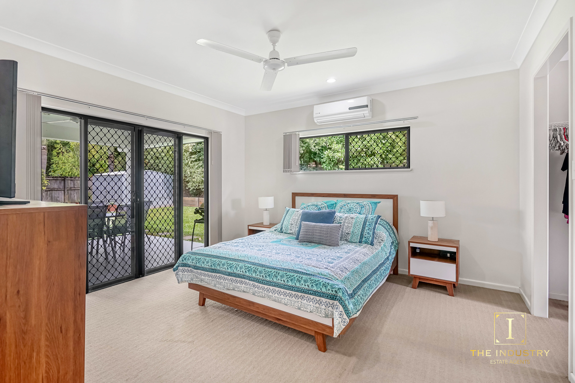 16 Petrie Close, Kewarra Beach, QLD 4879 AUS