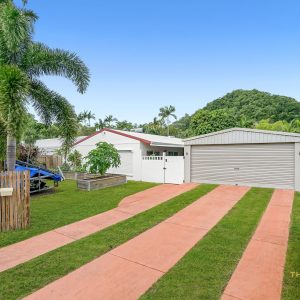 43 Trinity Beach Road, Trinity Beach, QLD 4879 AUS