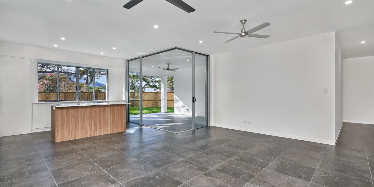 74A Moore Road, Kewarra Beach, QLD 4879 AUS