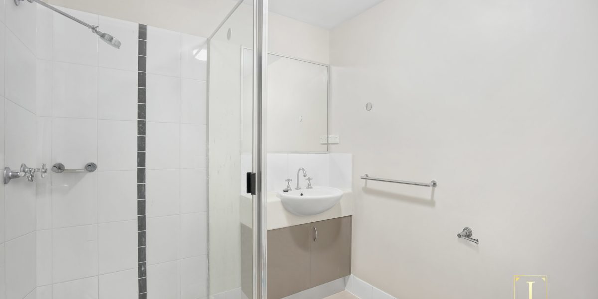 115/335 Lake Street, Cairns North, QLD 4870 AUS