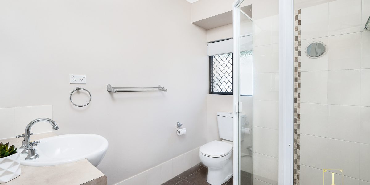 3 Galena Chase, Trinity Park, QLD 4879 AUS