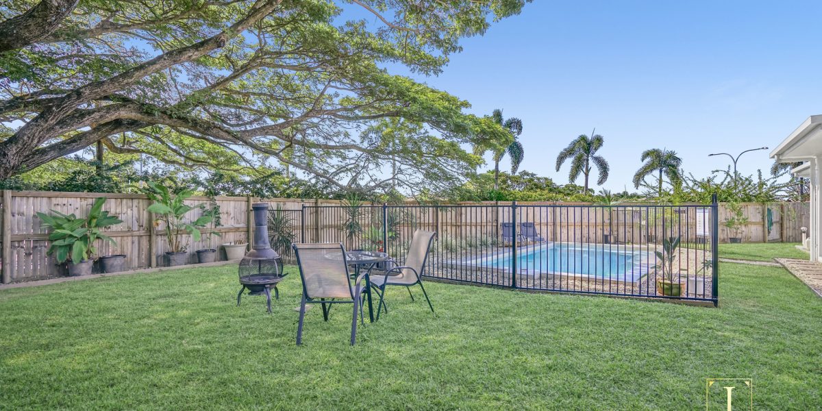 74A Moore Road, Kewarra Beach, QLD 4879 AUS
