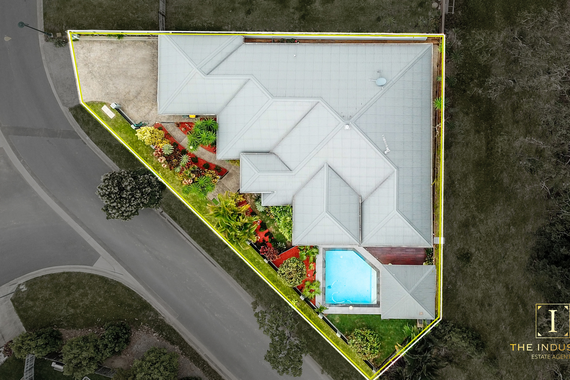 52 Leonard Street, Kewarra Beach, QLD 4879 AUS