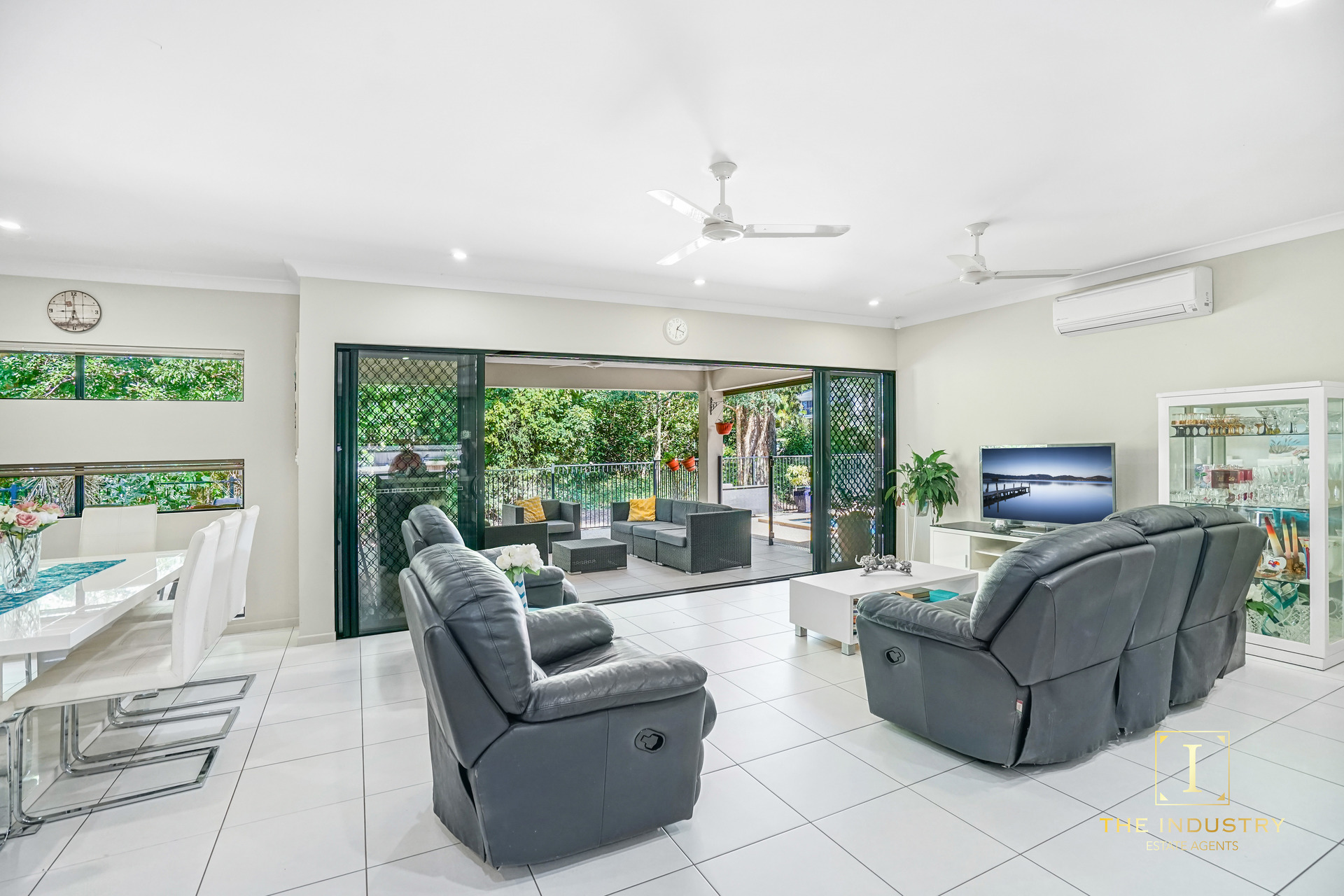 6 Lighthouse Court, Trinity Beach, QLD 4879 AUS