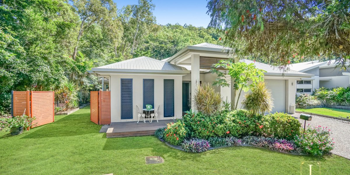 6 Lighthouse Court, Trinity Beach, QLD 4879 AUS