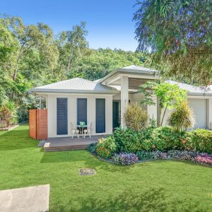 6 Lighthouse Court, Trinity Beach, QLD 4879 AUS