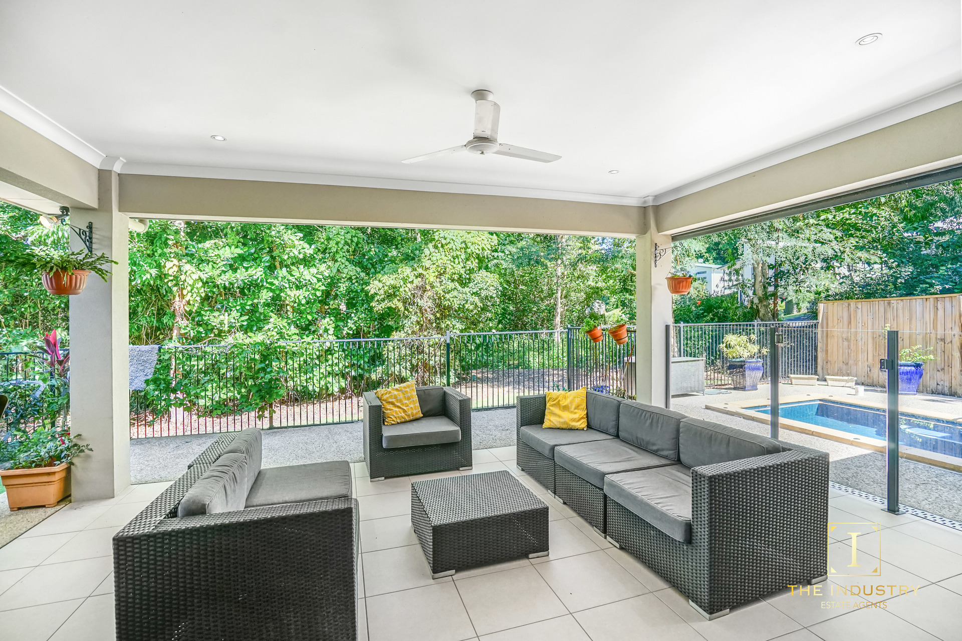 6 Lighthouse Court, Trinity Beach, QLD 4879 AUS