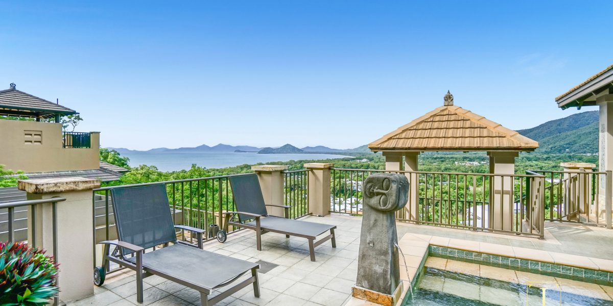 11/11 Colonel Cummings Drive, Palm Cove, QLD 4879 AUS