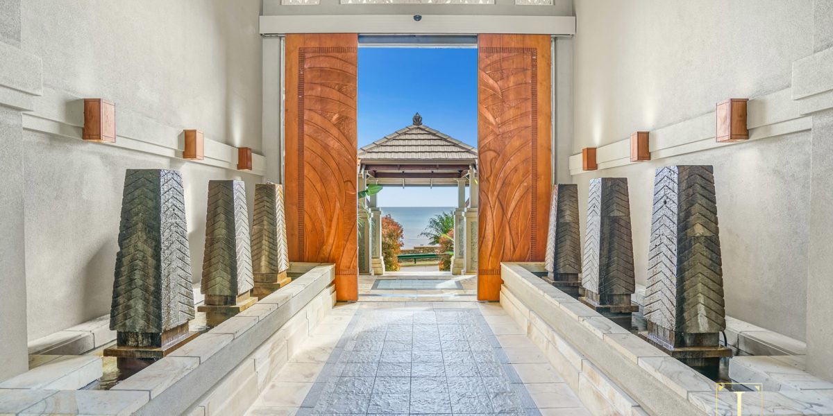 11/11 Colonel Cummings Drive, Palm Cove, QLD 4879 AUS