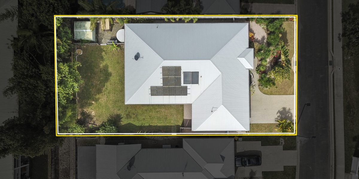 31 Lagoon Drive, Trinity Beach, QLD 4879 AUS