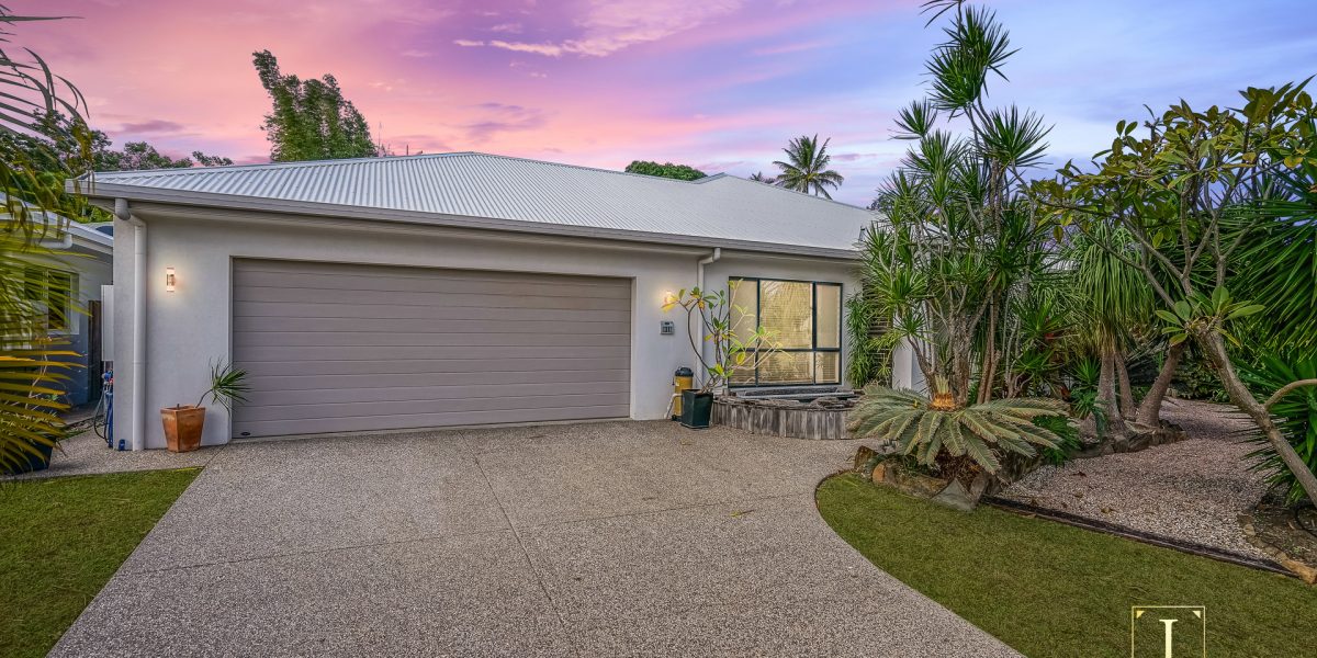 31 Lagoon Drive, Trinity Beach, QLD 4879 AUS